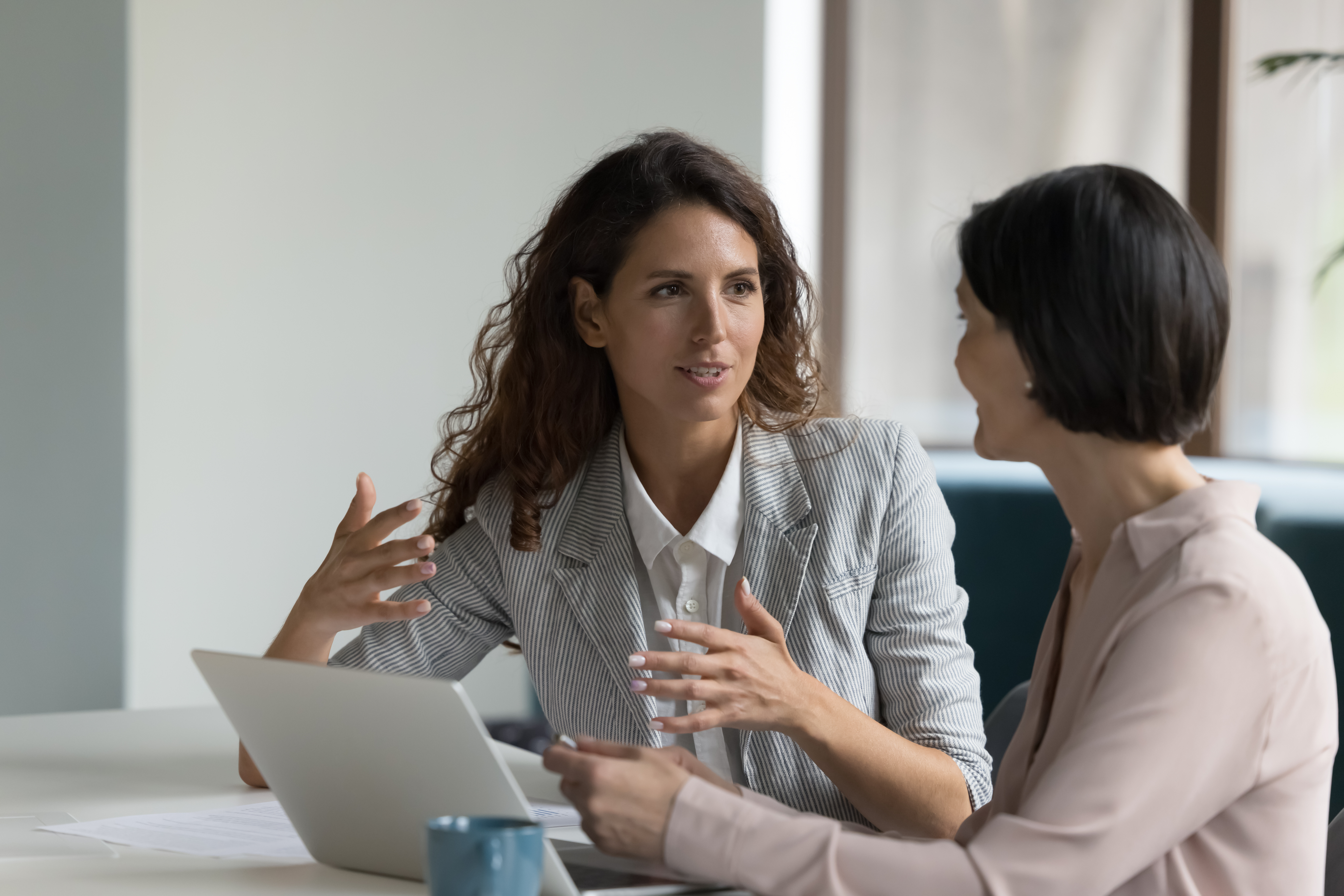 2 Ways a Cloud ERP Can Help Professional Services Firms Handle Challenges