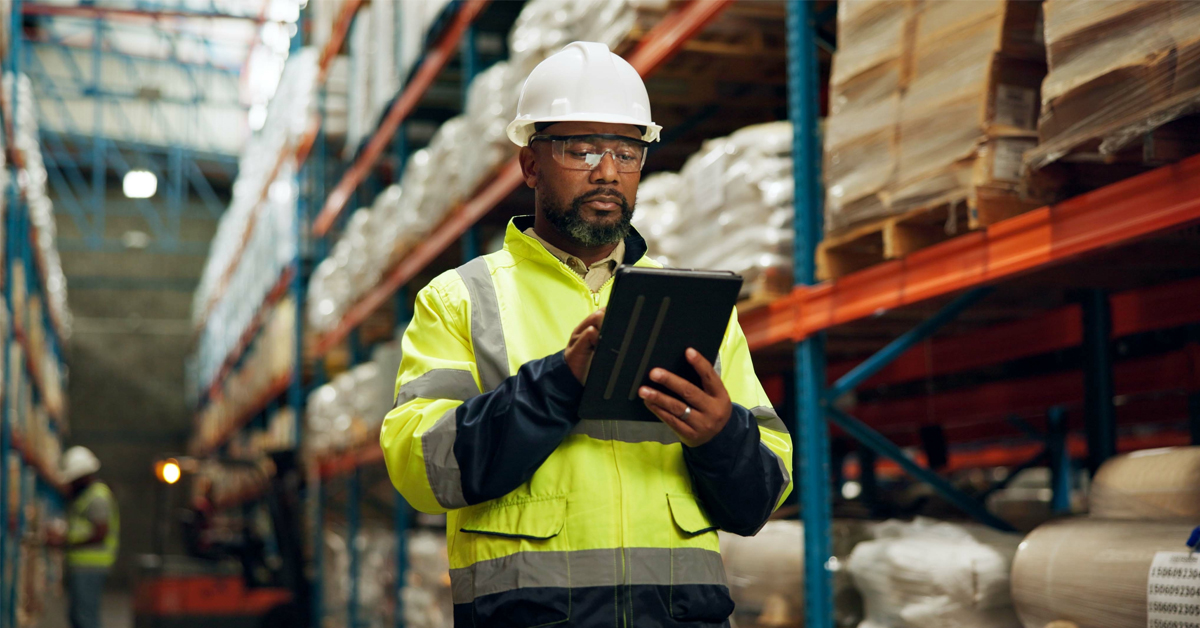 How Technology Can Help Improve Warehouse Employee Satisfaction 