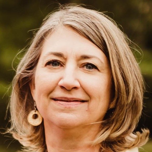 Carolyn Newell-Robbins